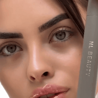 FULL EYES MAKEUP - Mascara hero